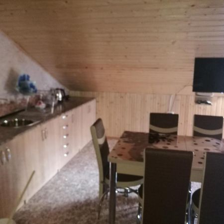 Nini Apartment Тбилиси Екстериор снимка